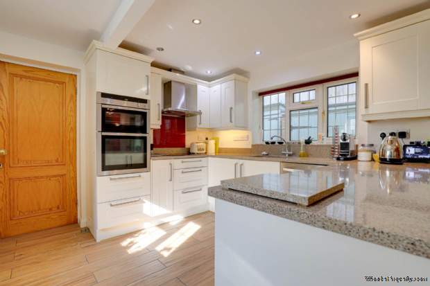Additional Property Image 3 bedroom Detached for sale in Reading 4