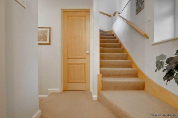Additional Property Image 3 bedroom Detached for sale in Reading 18