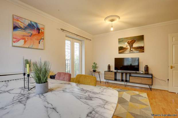 Additional Property Image 2 bedroom Apartment for sale in Reading 8