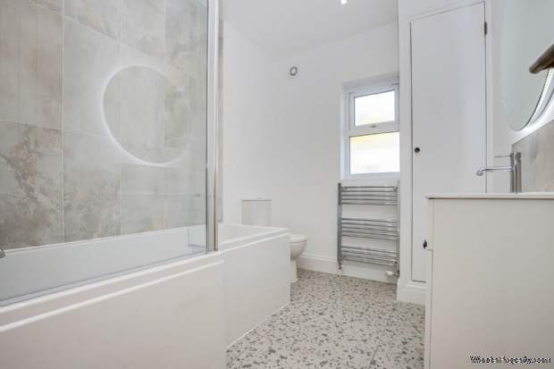 Additional Property Image 4 bedroom End of Terrace for sale in Reading 7