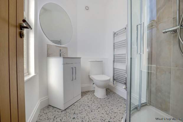 Additional Property Image 4 bedroom End of Terrace for sale in Reading 5