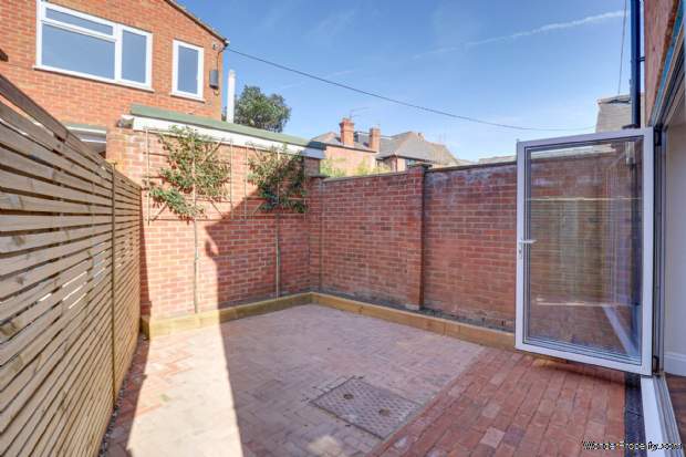 Additional Property Image 4 bedroom End of Terrace for sale in Reading 6