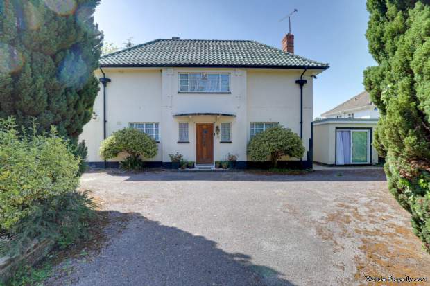 Additional Property Image 4 bedroom Detached for sale in Reading 16