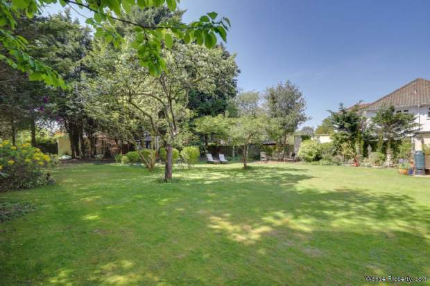 Additional Property Image 4 bedroom Detached for sale in Reading 17