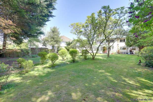 Additional Property Image 4 bedroom Detached for sale in Reading 11