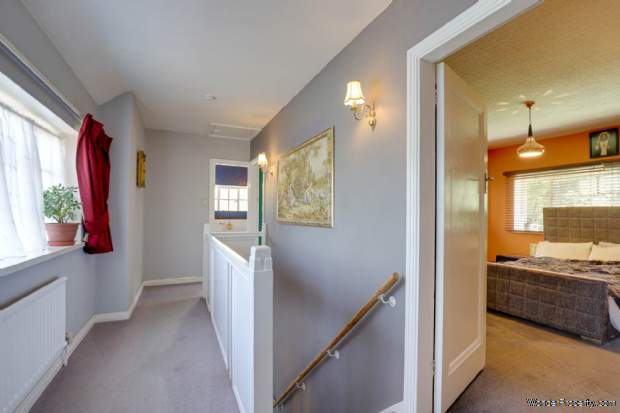 4 bedroom Detached for sale in Reading