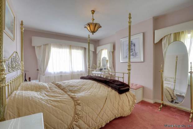 Additional Property Image 4 bedroom Detached for sale in Reading 2