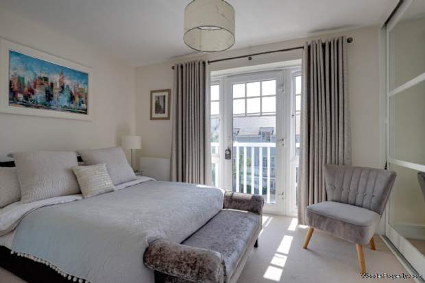 Additional Property Image 4 bedroom Town House for sale in Reading 15