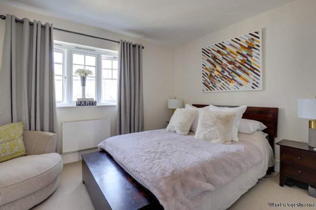Additional Property Image 4 bedroom Town House for sale in Reading 16