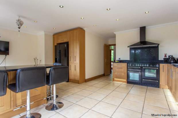 Additional Property Image 6 bedroom Detached for sale in Reading 16