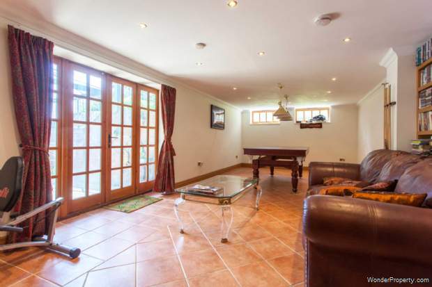 Additional Property Image 6 bedroom Detached for sale in Reading 9