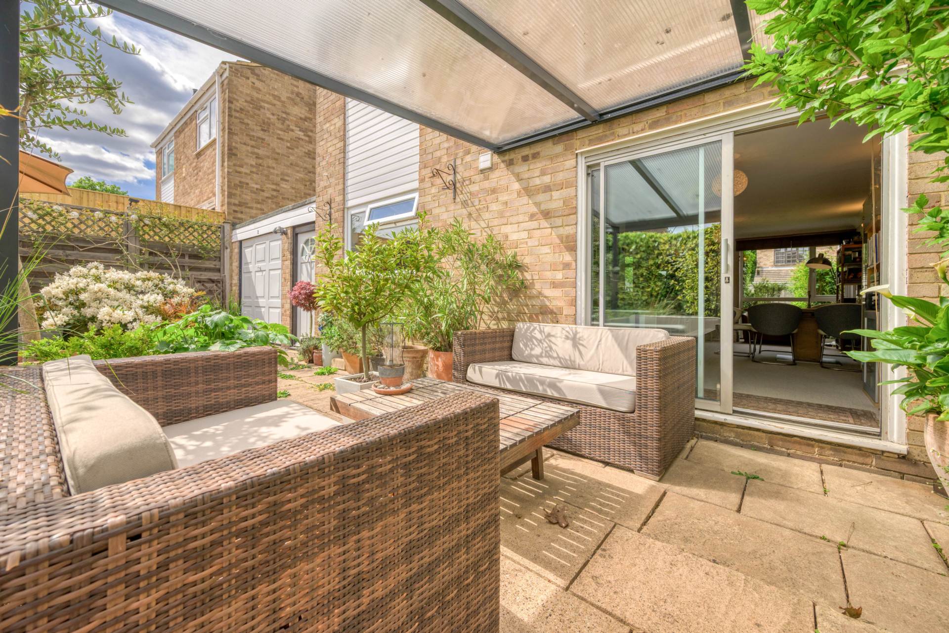 Additional Property Image 3 bedroom Detached for sale in Reading 11