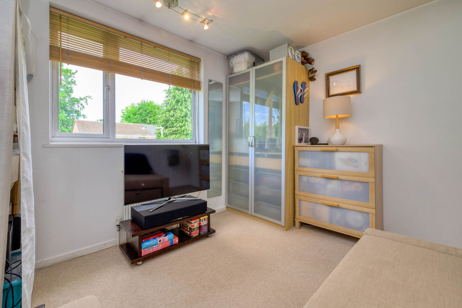 Additional Property Image 3 bedroom Detached for sale in Reading 8
