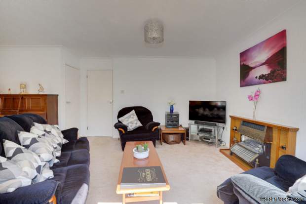 Additional Property Image 3 bedroom Semi Detached for sale in Reading 14