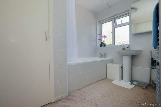 Additional Property Image 3 bedroom Semi Detached for sale in Reading 7