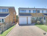 3 bedroom Semi Detached for sale in Reading