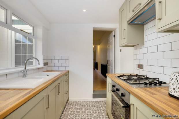Additional Property Image 3 bedroom Terraced for sale in Reading 17