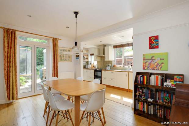 Additional Property Image 4 bedroom Semi Detached for sale in Reading 3