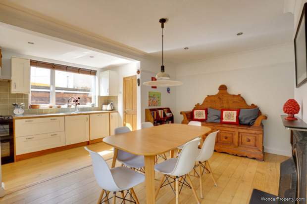 Additional Property Image 4 bedroom Semi Detached for sale in Reading 4