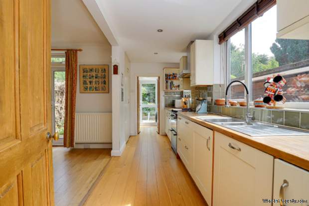 Additional Property Image 4 bedroom Semi Detached for sale in Reading 10