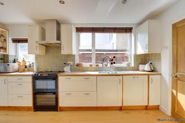 Additional Property Image 4 bedroom Semi Detached for sale in Reading 12