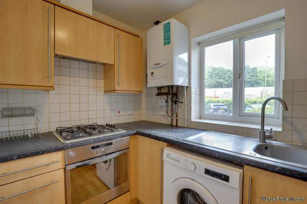 Additional Property Image 2 bedroom Apartment for sale in Reading 5