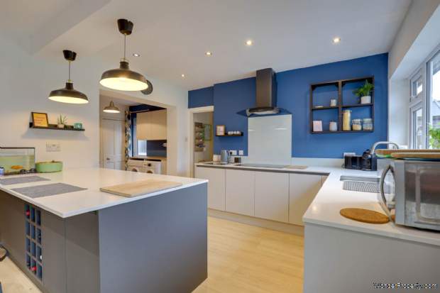Additional Property Image 4 bedroom Detached for sale in Reading 14