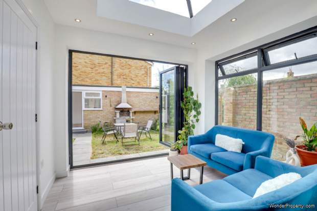 Additional Property Image 4 bedroom Semi Detached for sale in Reading 3