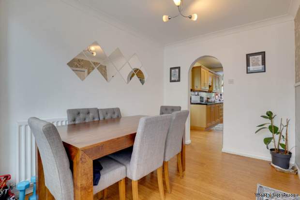 Additional Property Image 4 bedroom Semi Detached for sale in Reading 7