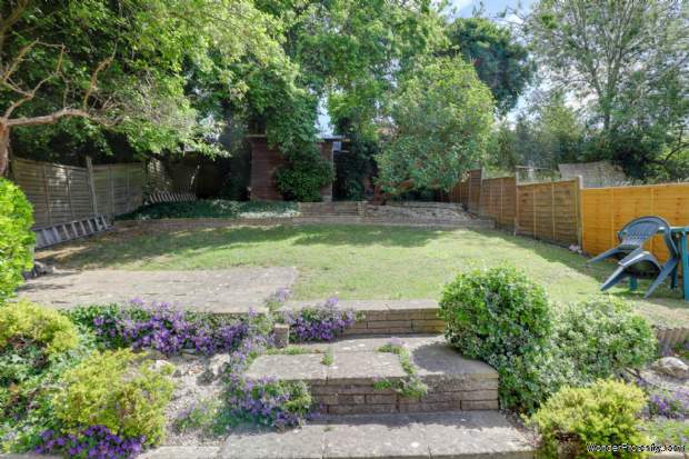 Additional Property Image 3 bedroom Detached for sale in Reading 5