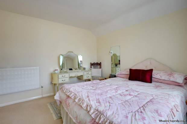 Additional Property Image 3 bedroom Detached for sale in Reading 16
