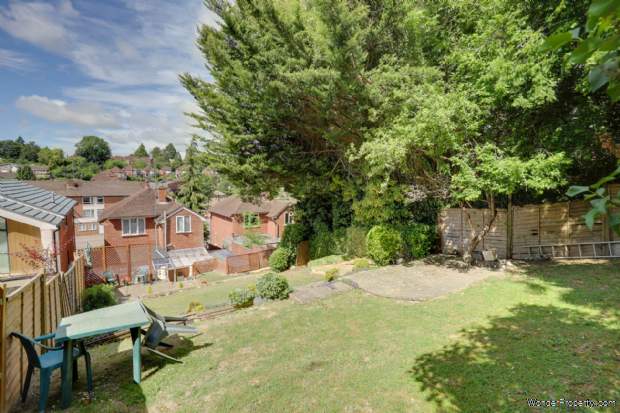 Additional Property Image 3 bedroom Detached for sale in Reading 20