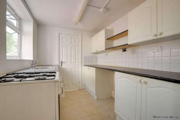 Additional Property Image 2 bedroom Terraced for sale in Reading 7