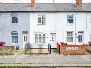 2 bedroom Terraced for sale in Reading