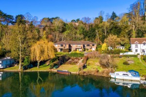 2 bedroom Apartment for sale in Reading