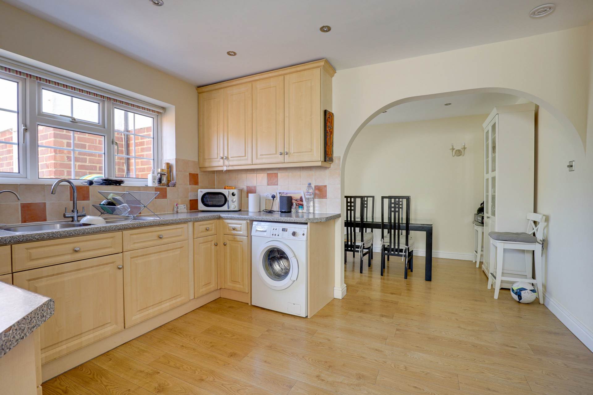 Additional Property Image 4 bedroom Detached for sale in Reading 3