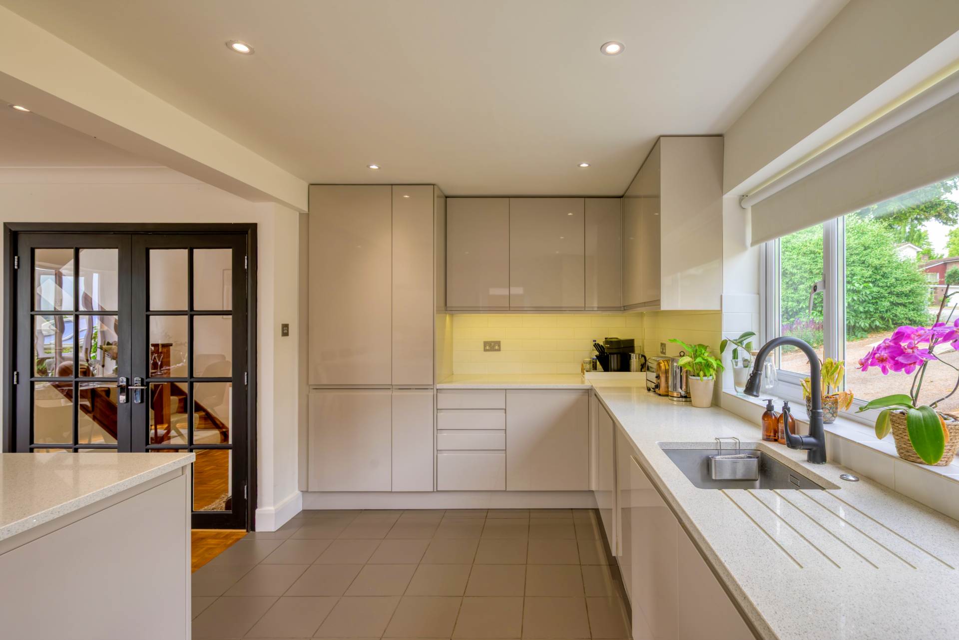 Additional Property Image 4 bedroom Detached for sale in Reading 3