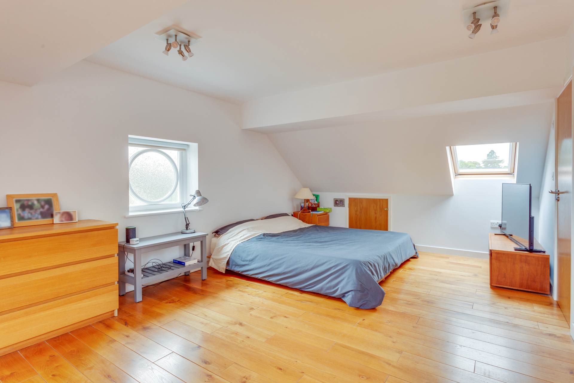 Additional Property Image 5 bedroom Detached for sale in Reading 7