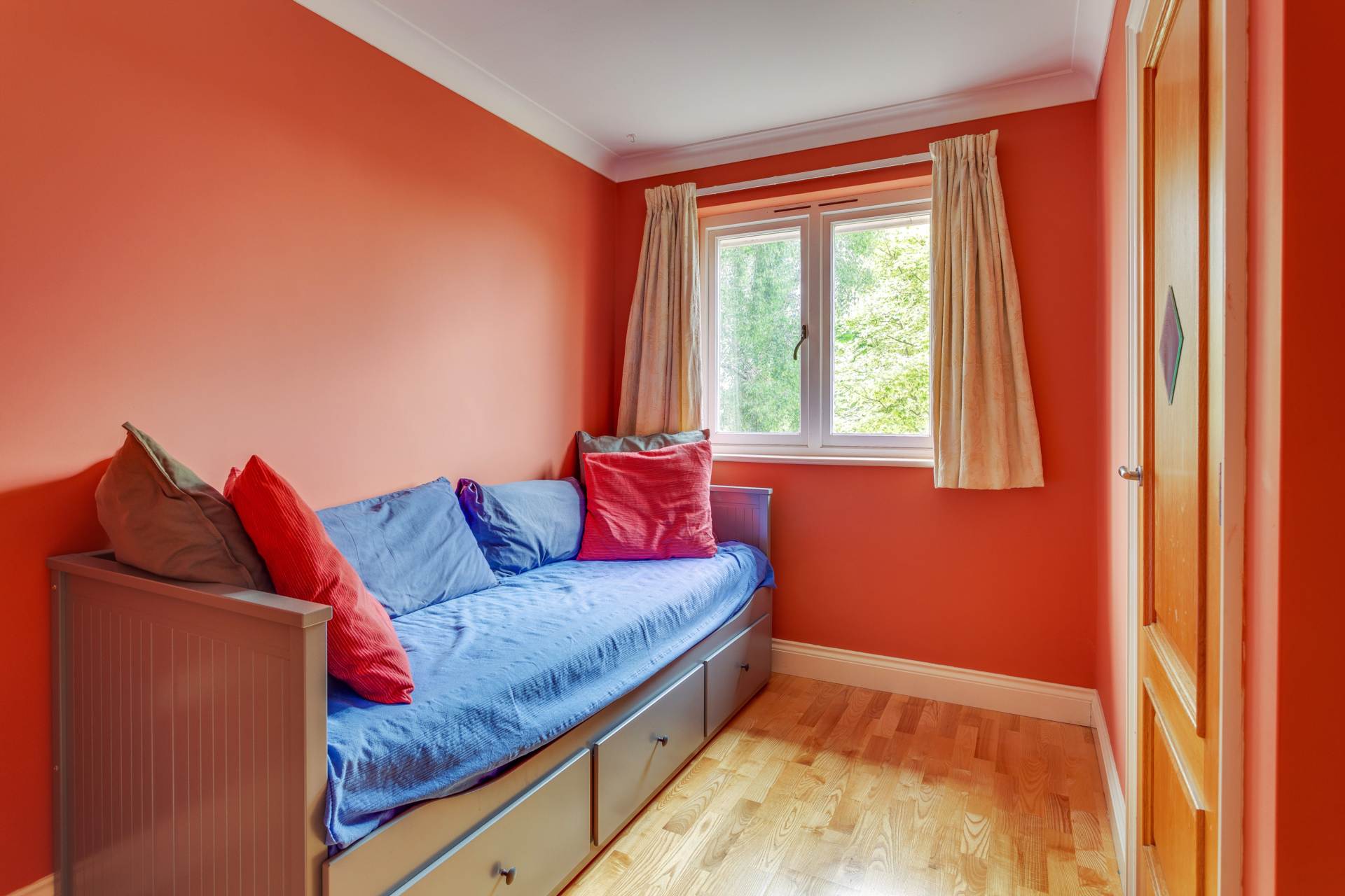 Additional Property Image 5 bedroom Detached for sale in Reading 19