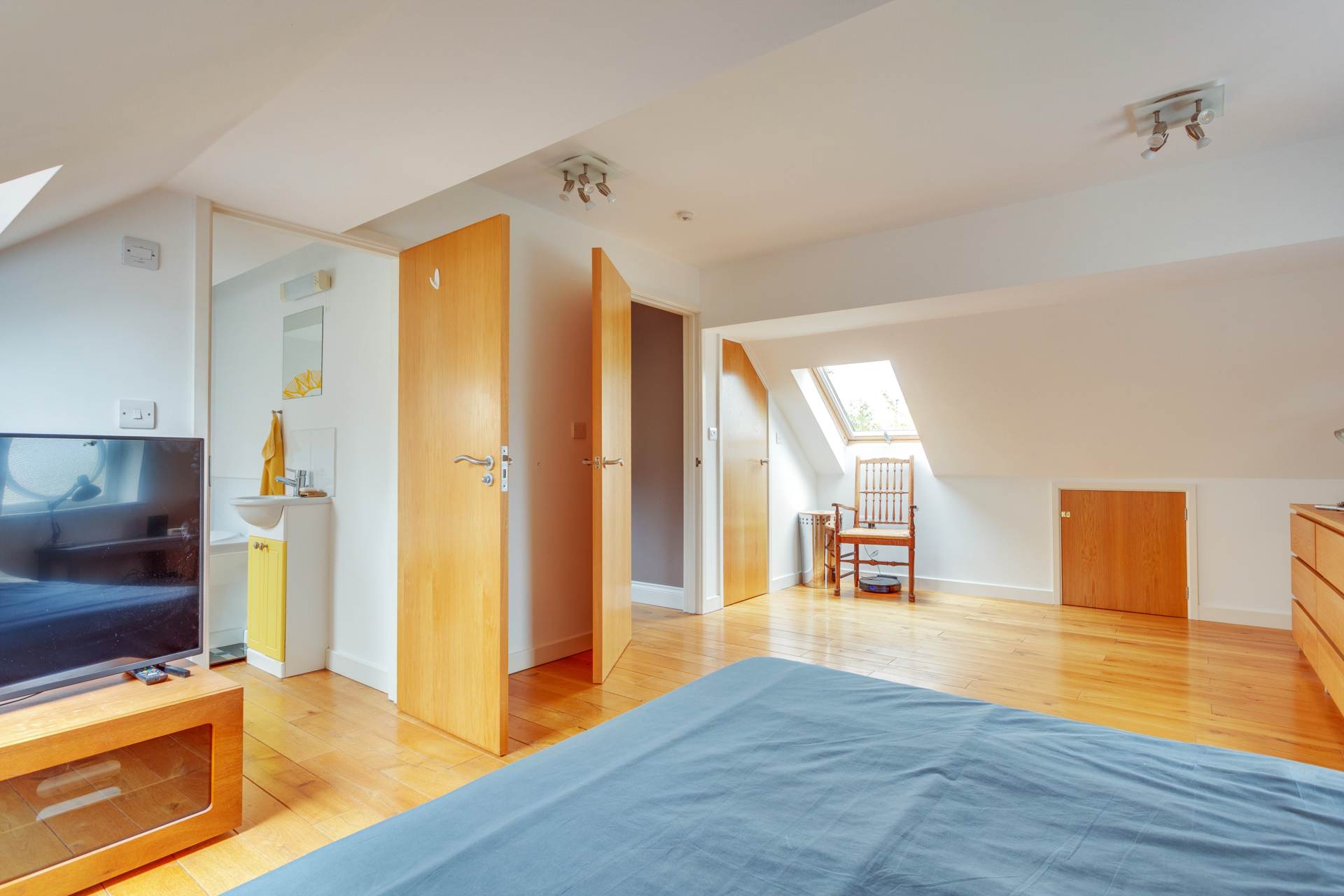 Additional Property Image 5 bedroom Detached for sale in Reading 24