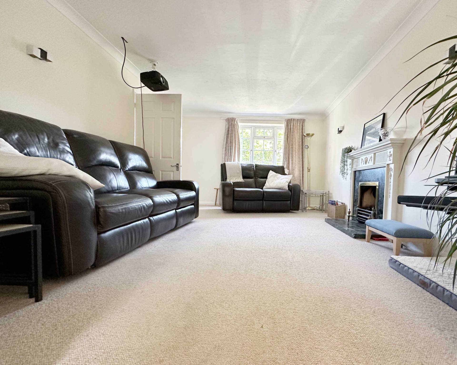 Additional Property Image 4 bedroom Detached for sale in Reading 4