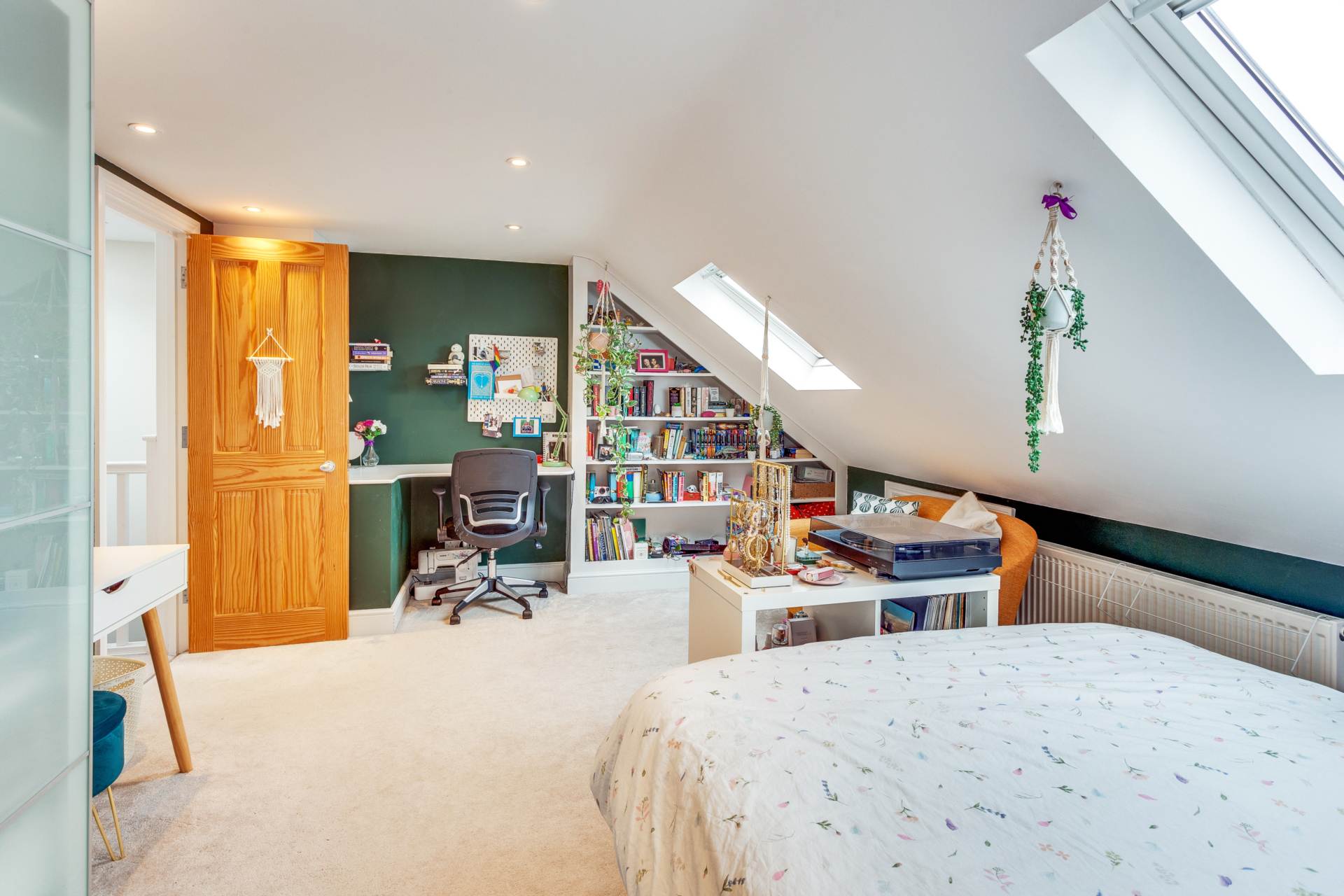 Additional Property Image 5 bedroom Semi Detached for sale in Reading 12