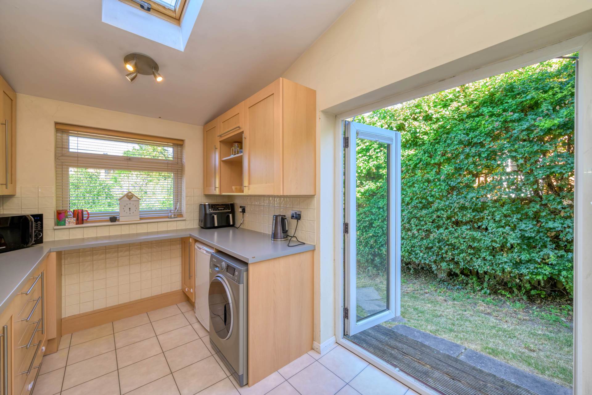 Additional Property Image 3 bedroom End of Terrace for sale in Reading 13