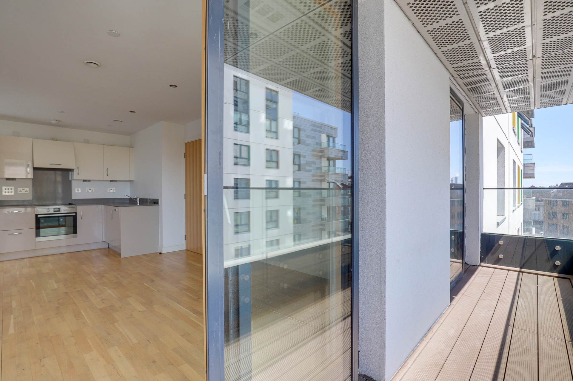 Additional Property Image 1 bedroom Apartment for sale in Reading 3