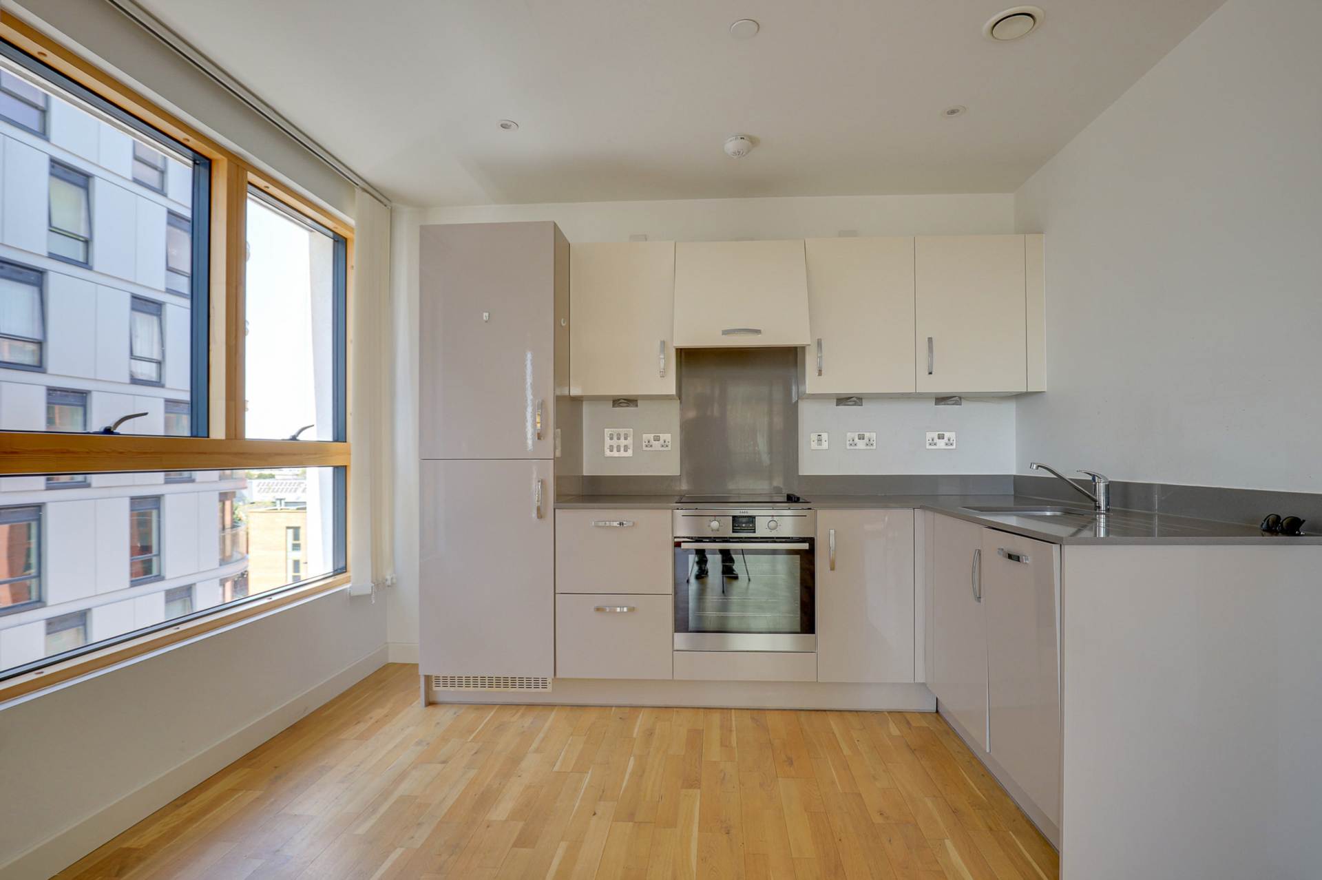 Additional Property Image 1 bedroom Apartment for sale in Reading 6