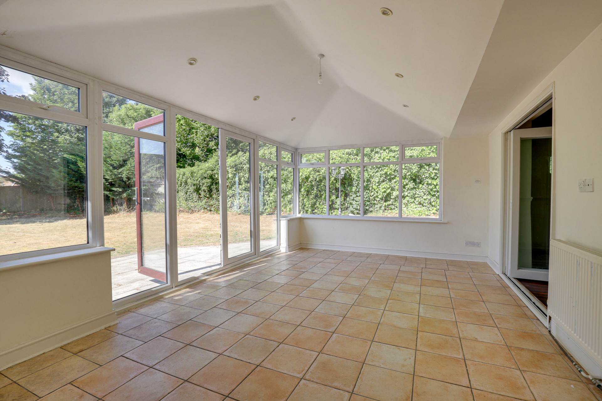 Additional Property Image 5 bedroom Detached for sale in Reading 11