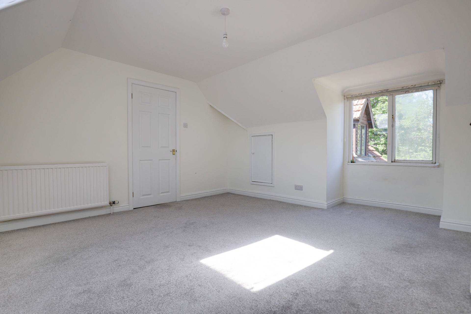 Additional Property Image 5 bedroom Detached for sale in Reading 13