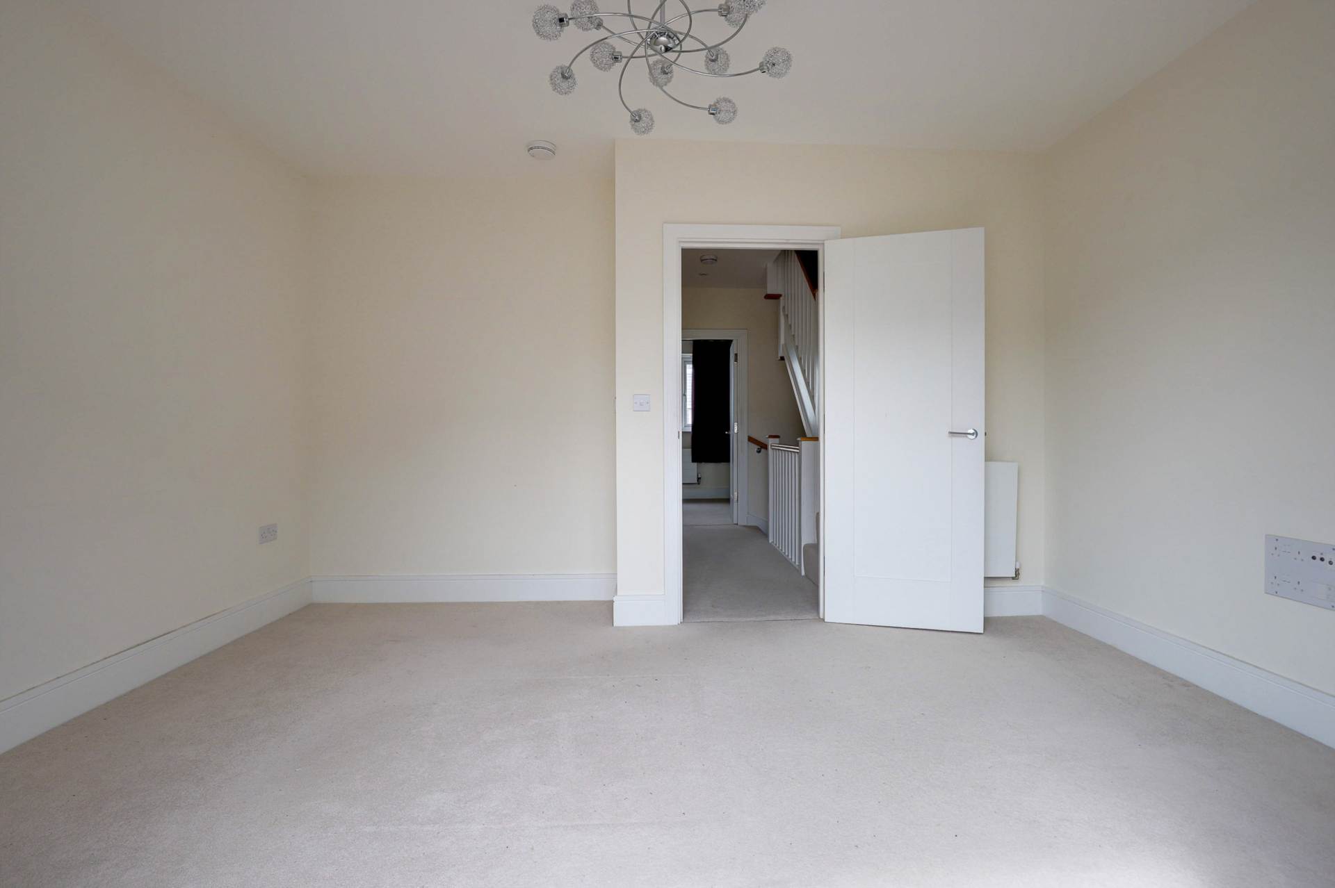 Additional Property Image 4 bedroom Semi Detached for sale in Reading 11