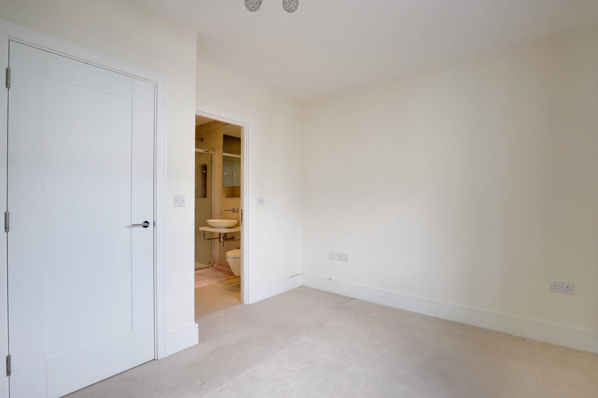 Additional Property Image 4 bedroom Semi Detached for sale in Reading 13