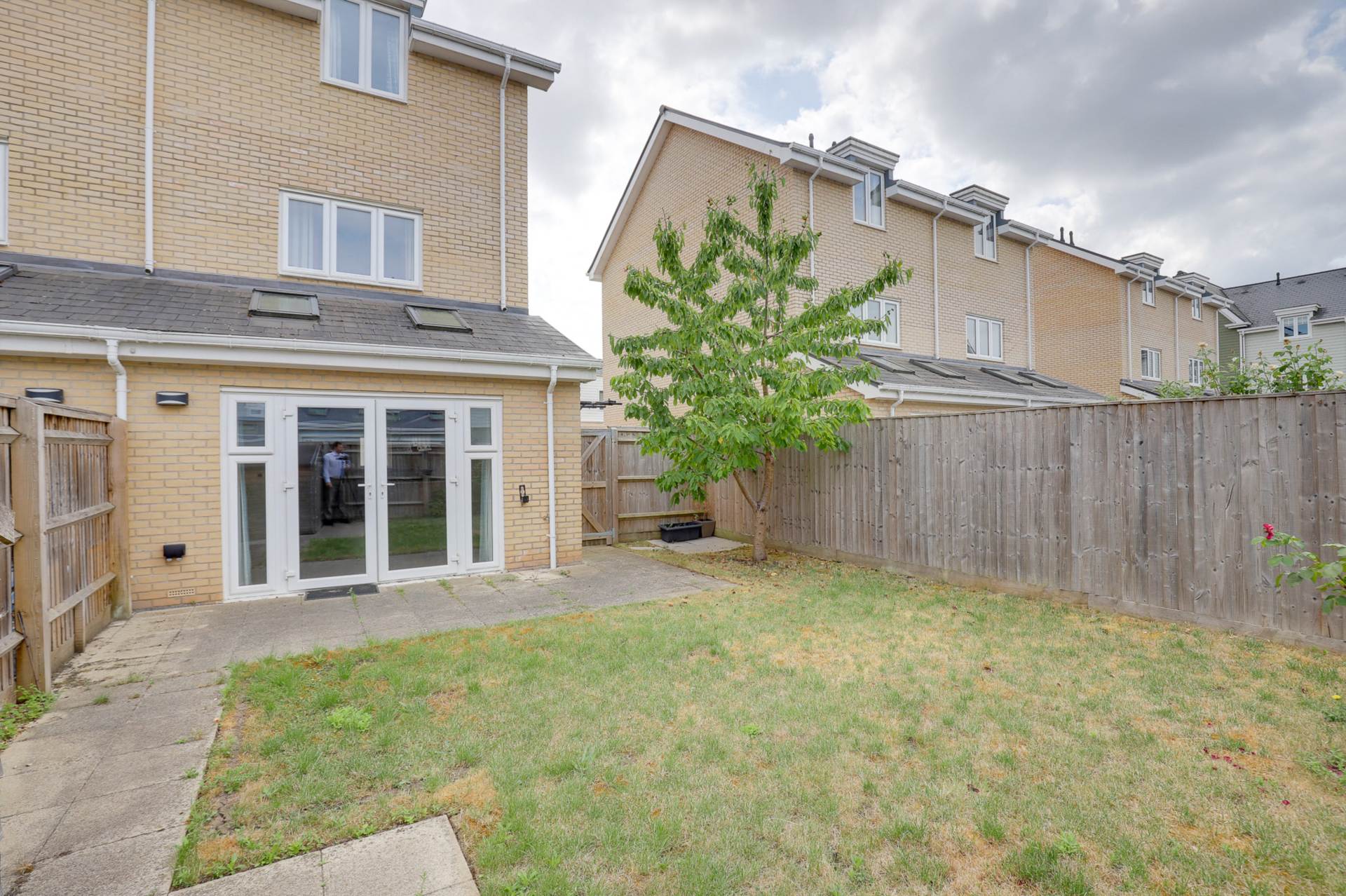 Additional Property Image 4 bedroom Semi Detached for sale in Reading 21